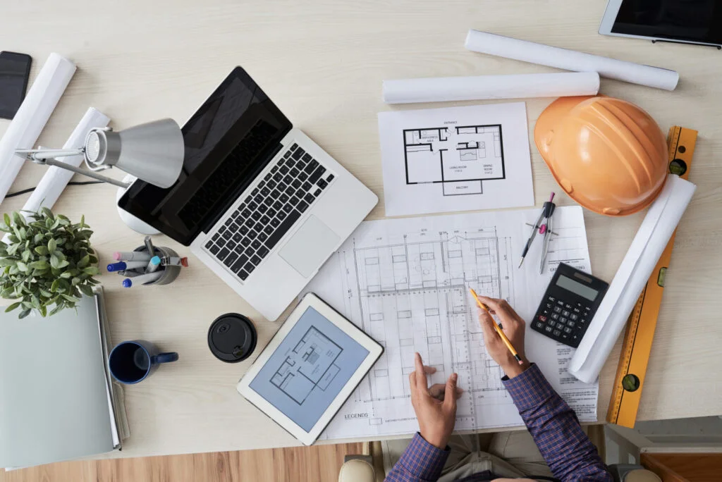 CAD-Laptop-Hard-Hat-AdobeStock_226354857-scaled.jpeg